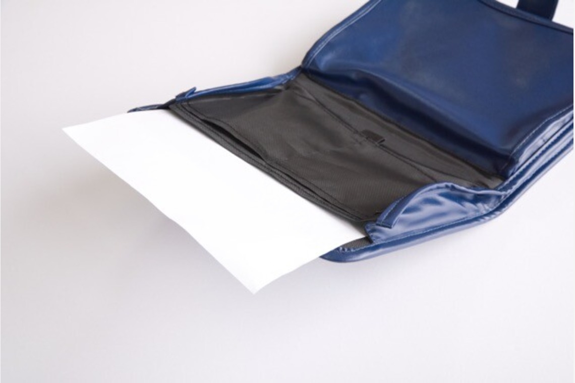 樋上　将太が撮影した「ECサイト用母子手帳商品撮影」の写真