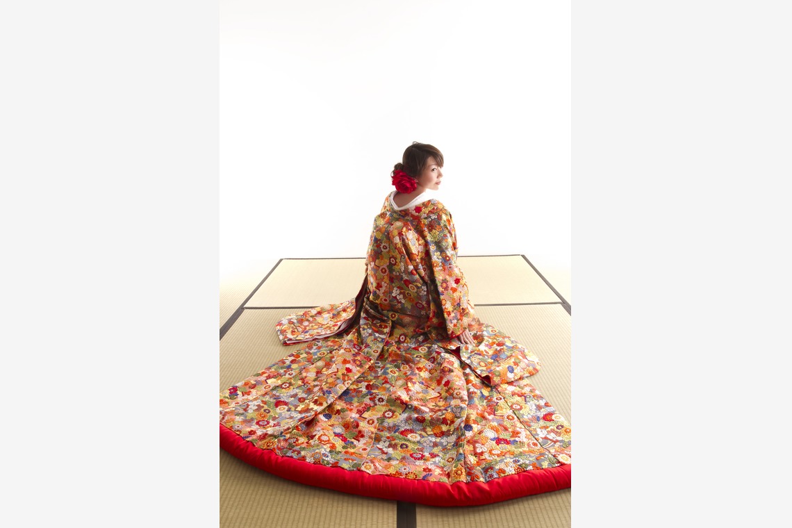 Luce photo studio (本間 孝敏)が撮影した写真のアルバム「和装スタジオ」