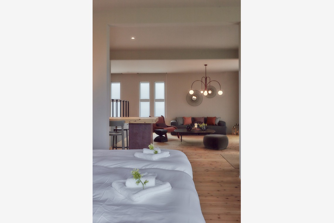 塚本悟克が撮影した「LOOPHAS」の写真