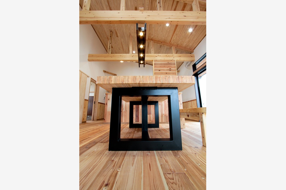 隈元智子が撮影した「家」の写真