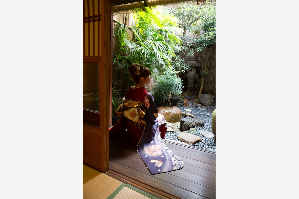 スマイルハンターが出張撮影した家族写真(キッズ,ベビーフォト)などが写った「成人式フォト」の家族写真