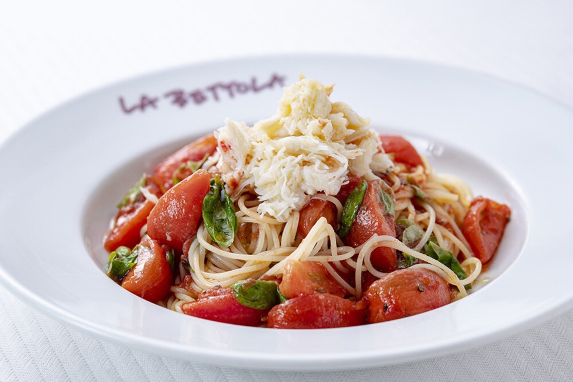 本郷直人が撮影した写真のアルバム「洋食」