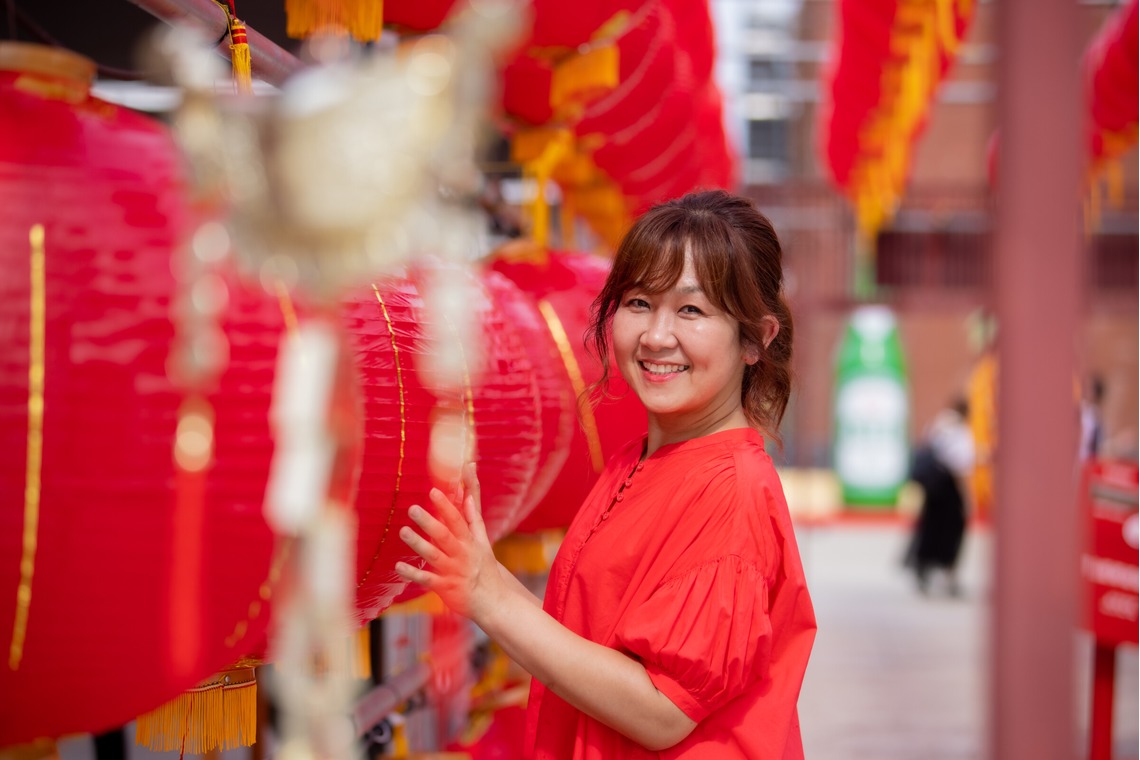 ドリームタイムフォトデザインが撮影した写真のアルバム「旅先プロフィール撮影」