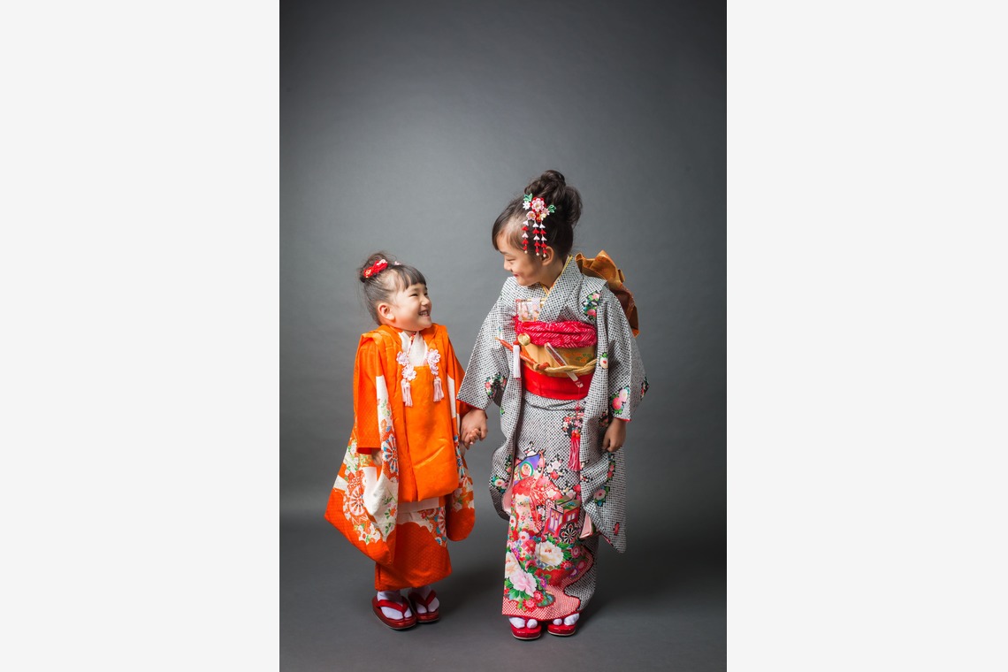 Nobuhiro Toyaが出張撮影した家族写真(キッズ,ベビーフォト)などが写った「七五三フォト@エミリィ代官山スタジオ」の家族写真