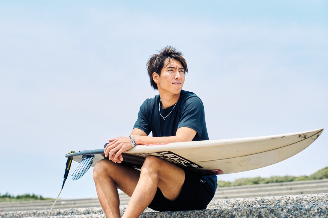 坂元寿行が撮影した写真のアルバム「スポーツ商品撮影」