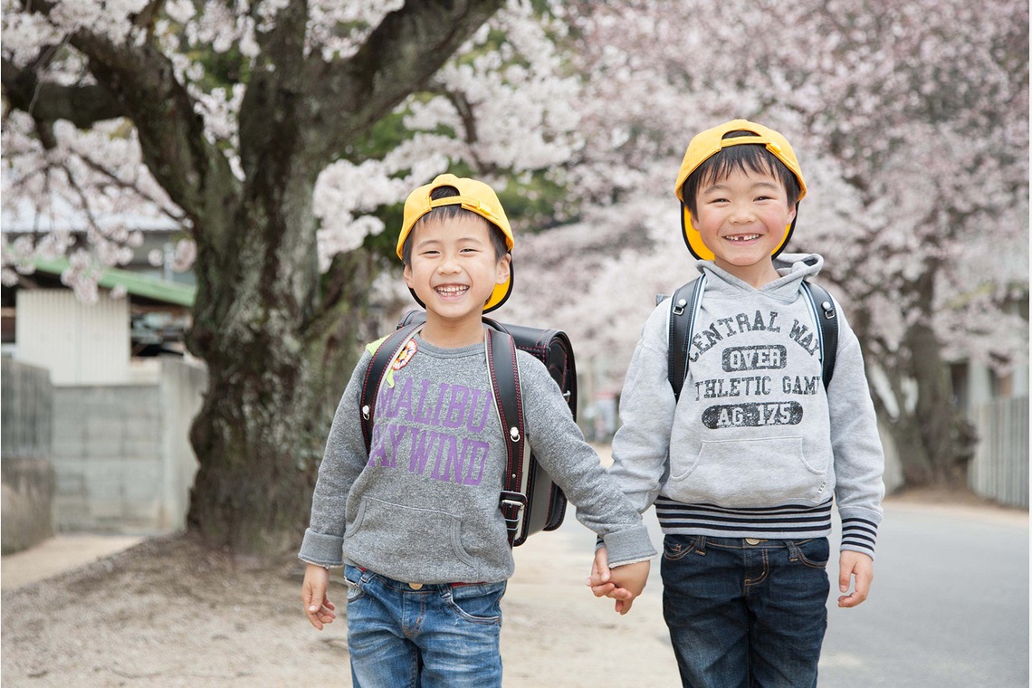 A&K STUDIO CO.,LTD.（上野 晃嗣）が出張撮影した家族写真(キッズ,ベビーフォト)などが写った「新入学記念フォト（新一年生）」の家族写真