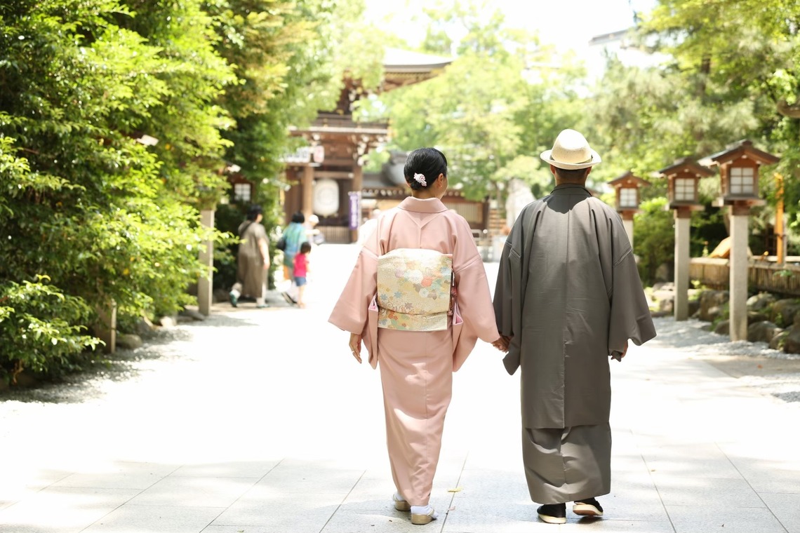 出張撮影HUG TIMEが出張撮影した家族写真(キッズ,ベビーフォト)などが写った「七五三出張撮影＠神社」の家族写真