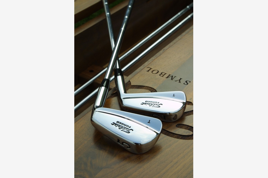 明石　九三（あかし　きゅうぞう）が撮影した写真のアルバム「商品撮影」