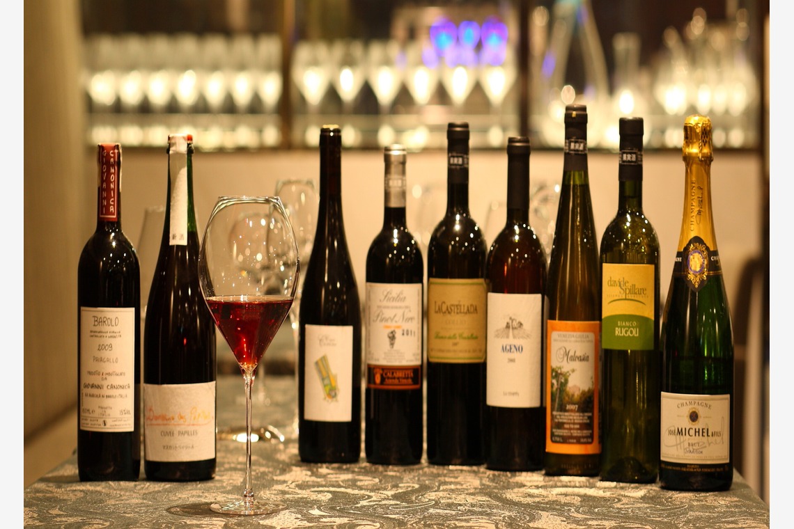 森安　照が撮影した「ホテル・レストラン（料理・ワイン・シャンパン・シェフ・ホールスタッフ・内観・イメージカット）」の写真