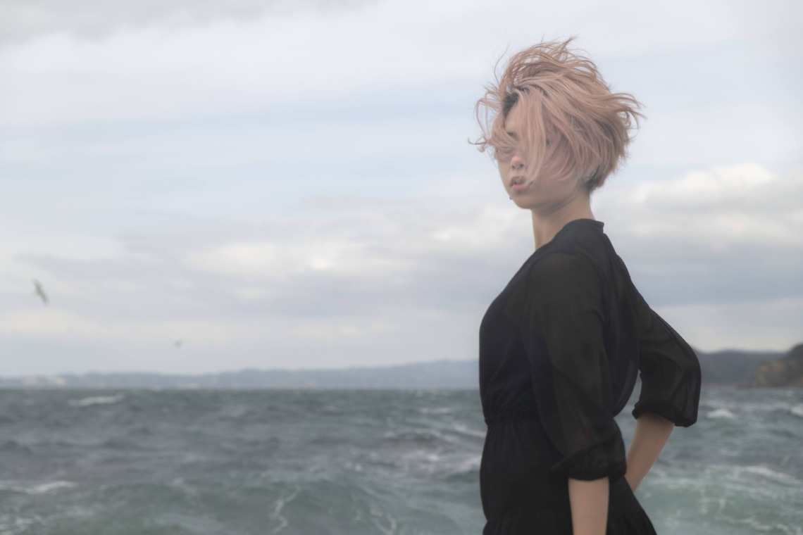 ならもとかずやが撮影した「屋外ポートレート」の写真