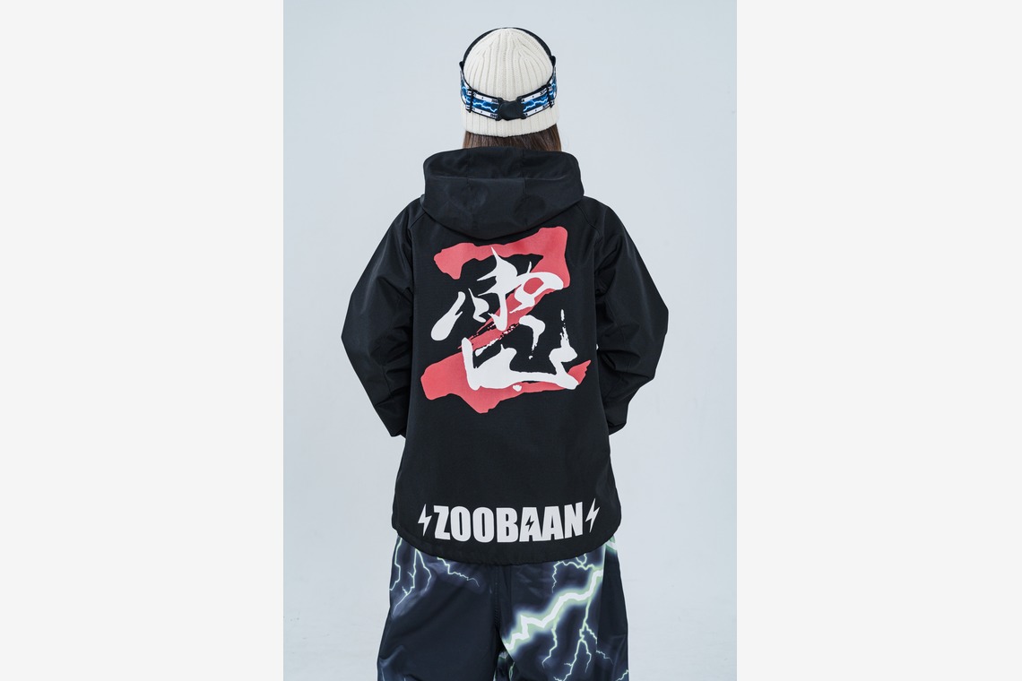 山内康平が撮影した写真のアルバム「スノーボード・ウェアブランドスタジオ撮影」