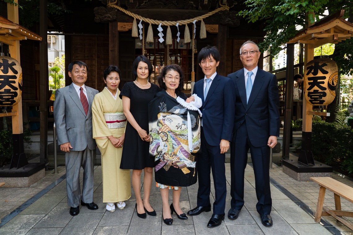 ヨッシ～が出張撮影した家族写真(キッズ,ベビーフォト)などが写った「お宮参り」の家族写真