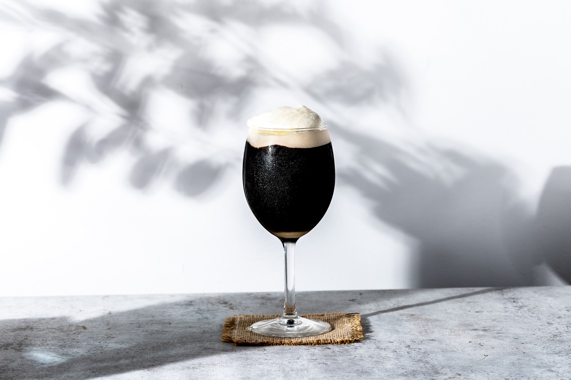 小倉里奈が撮影した写真のアルバム「フードフォト」