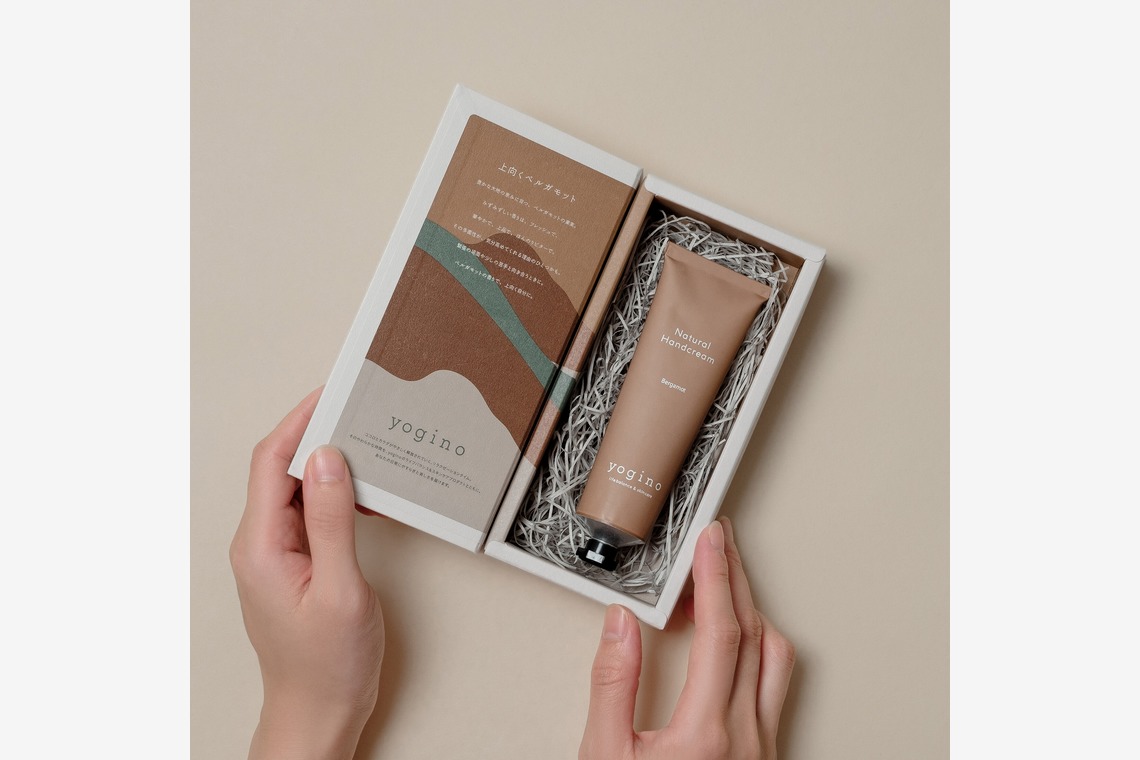 スタジオトモロが撮影した「コスメ ビジュアル」の写真