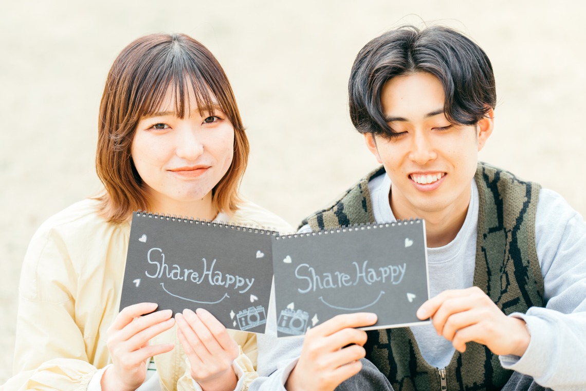 株式会社GESPが出張撮影した家族写真(キッズ,ベビーフォト)などが写った「公園_カップル記念撮影」の家族写真