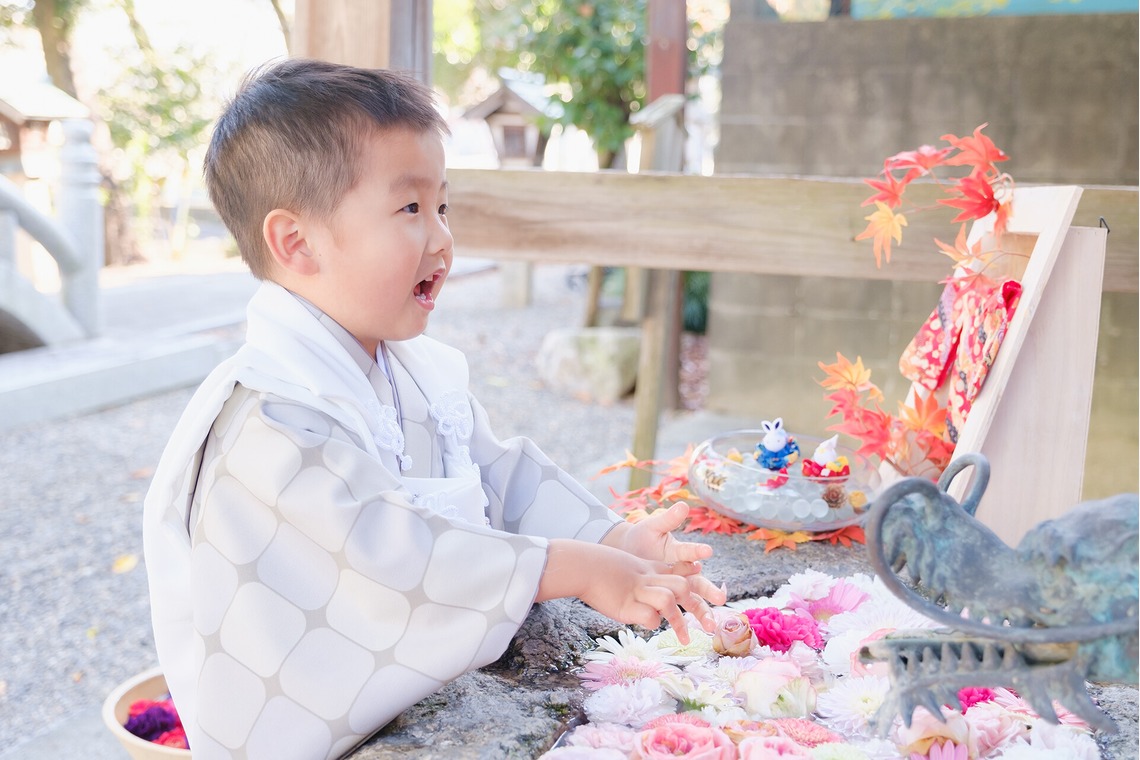 高夏写真店が出張撮影した家族写真(キッズ,ベビーフォト)などが写った「七五三の撮影」の家族写真