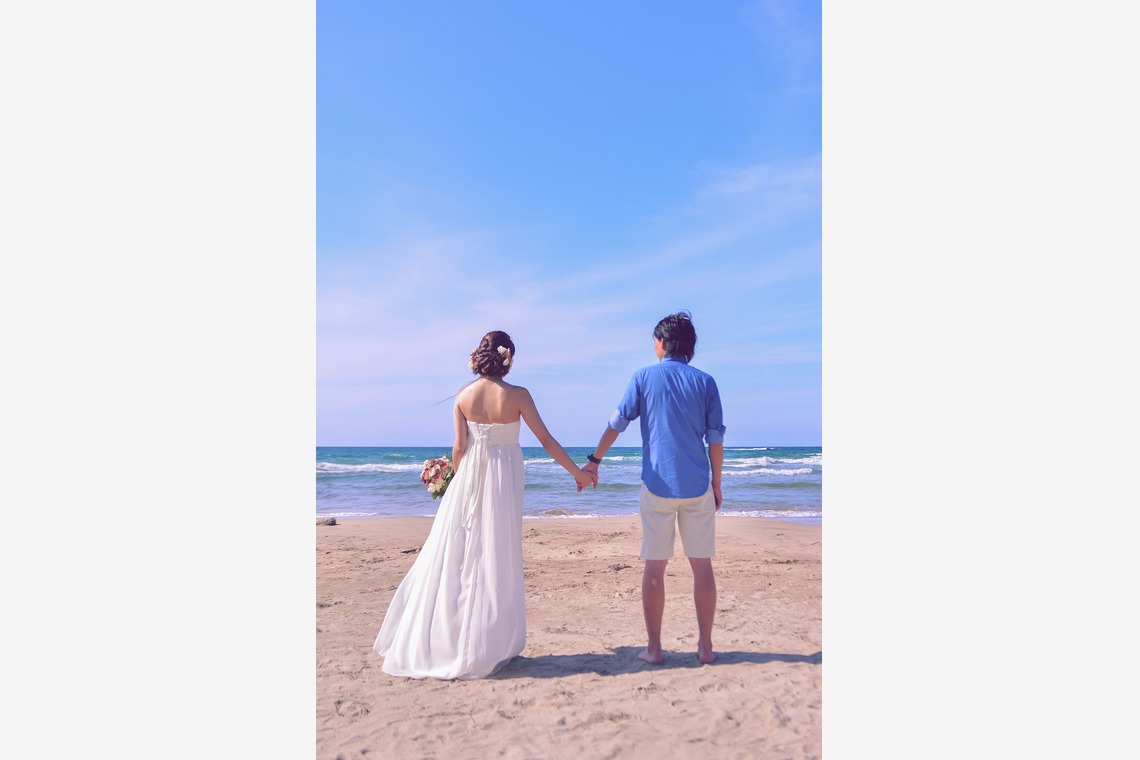 Album of the Location Photo Shoot taken by Yuichi Taniguchi - Sea location photo