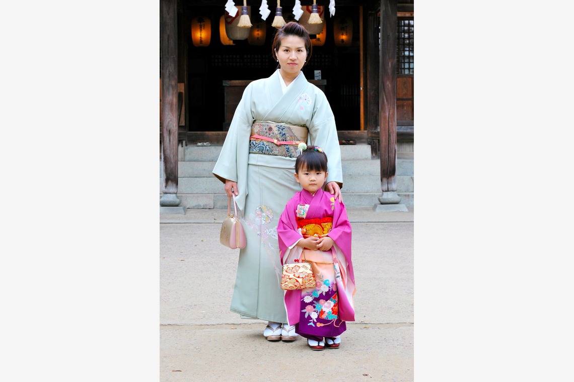 Design studio lumière（井上 敦仁）が撮影した「七五三お参り」の写真