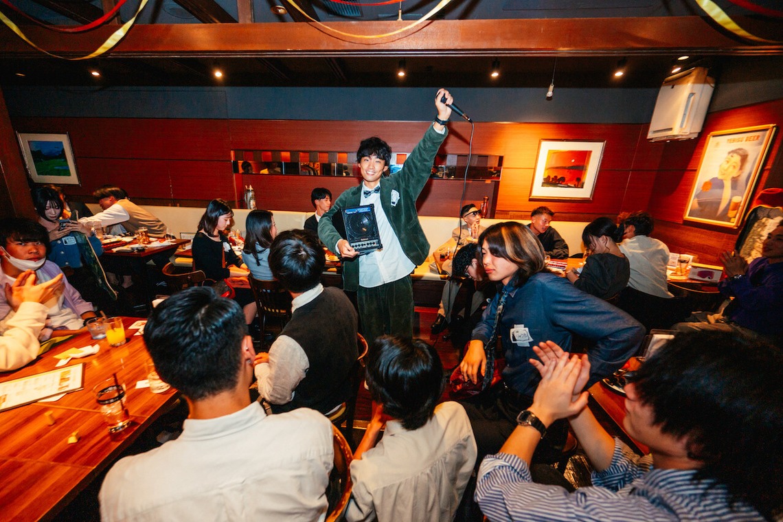 西村ユウトが撮影した「PARTY SNAPS」の写真