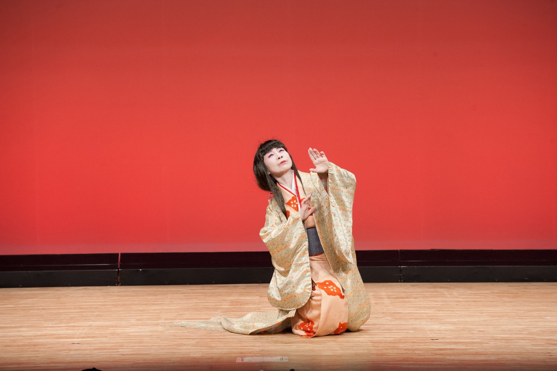 十時写真事務所が撮影した写真のアルバム「踊り」