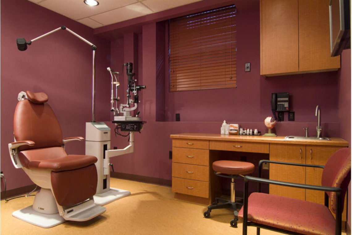 富岡敦が撮影した「病院・クリニック・サロン等」の写真