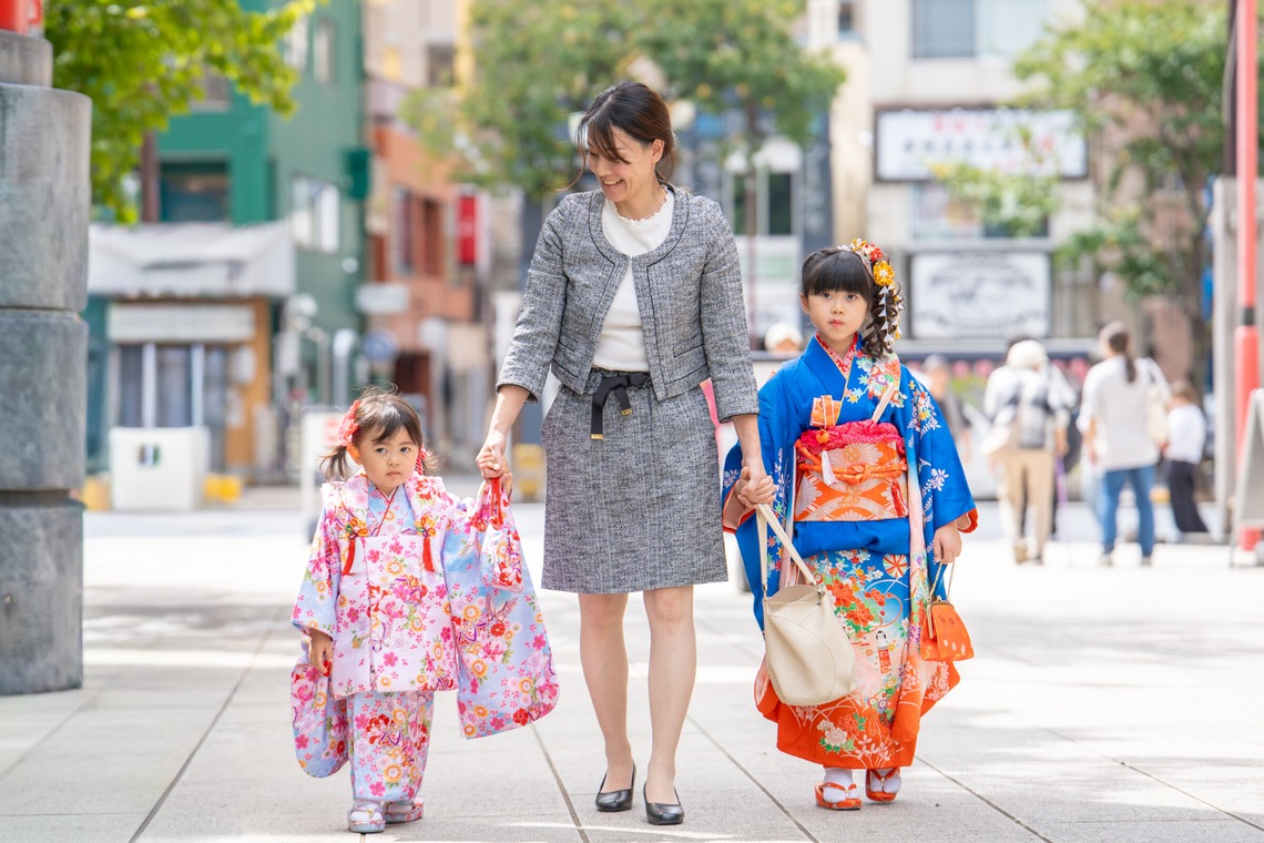 ARUKU PHOTOが撮影した写真のアルバム「富岡八幡宮での七五三撮影」