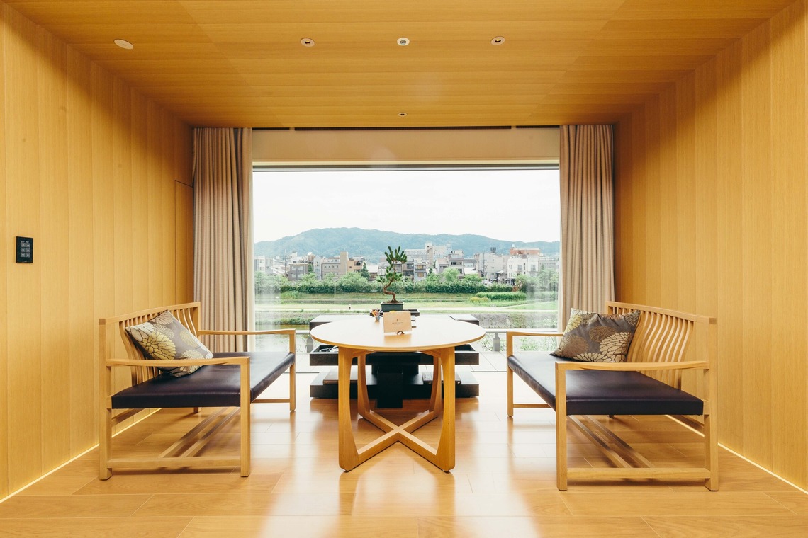 高田鴻平が撮影した写真のアルバム「物件撮影、ホテル撮影」