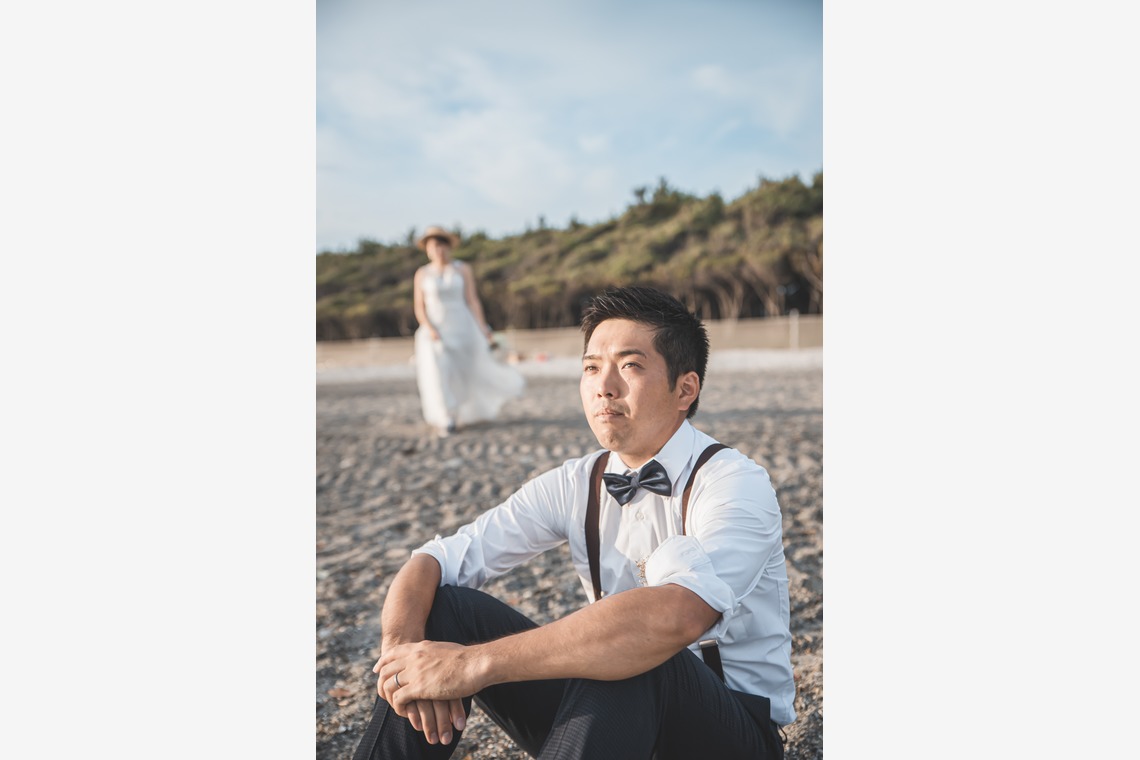 山下　剛が撮影した「海岸でのウェディングフォト」の写真