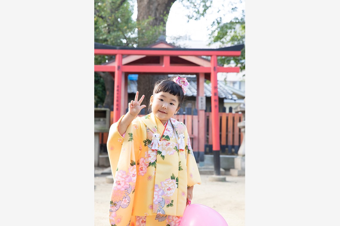 Merry Momentが出張撮影した家族写真(キッズ,ベビーフォト)などが写った「七五三 3歳女の子」の家族写真