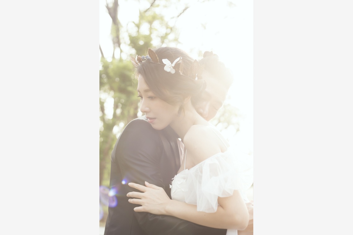 續 WEDDING PLANNINGが撮影した写真のアルバム「降り注ぐ陽の光の中で」