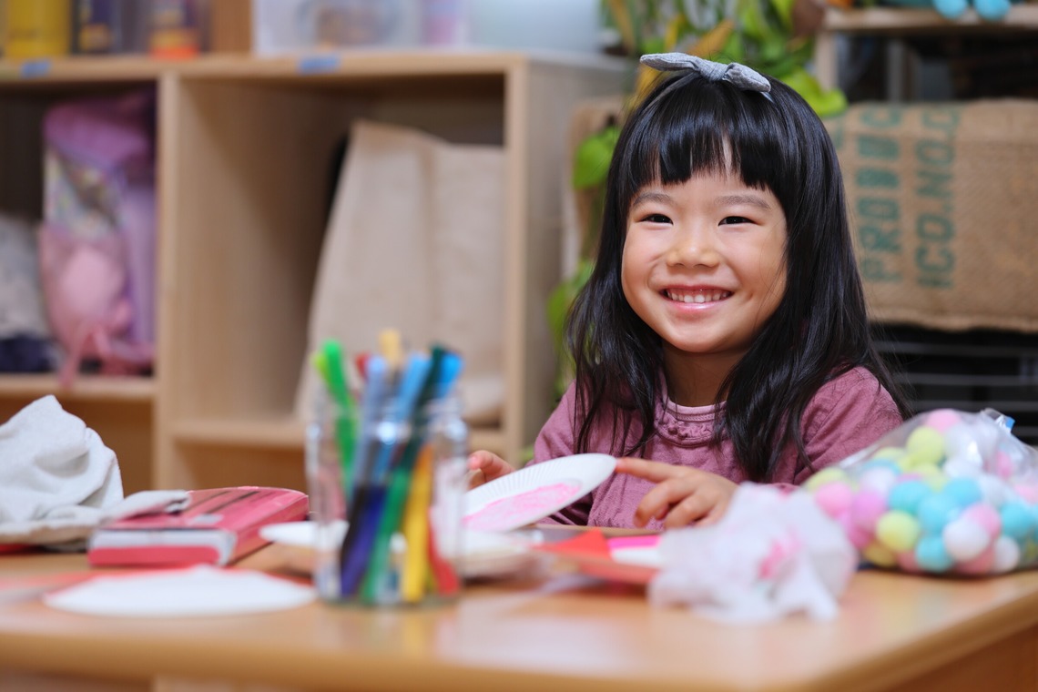 稲蔭一道が出張撮影した家族写真(キッズ,ベビーフォト)などが写った「託児所」の家族写真