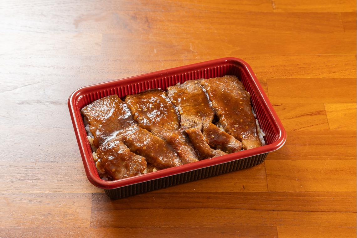 studio aluc ~スタジオ アルク~が撮影した写真のアルバム「焼肉と鰻のお弁当」