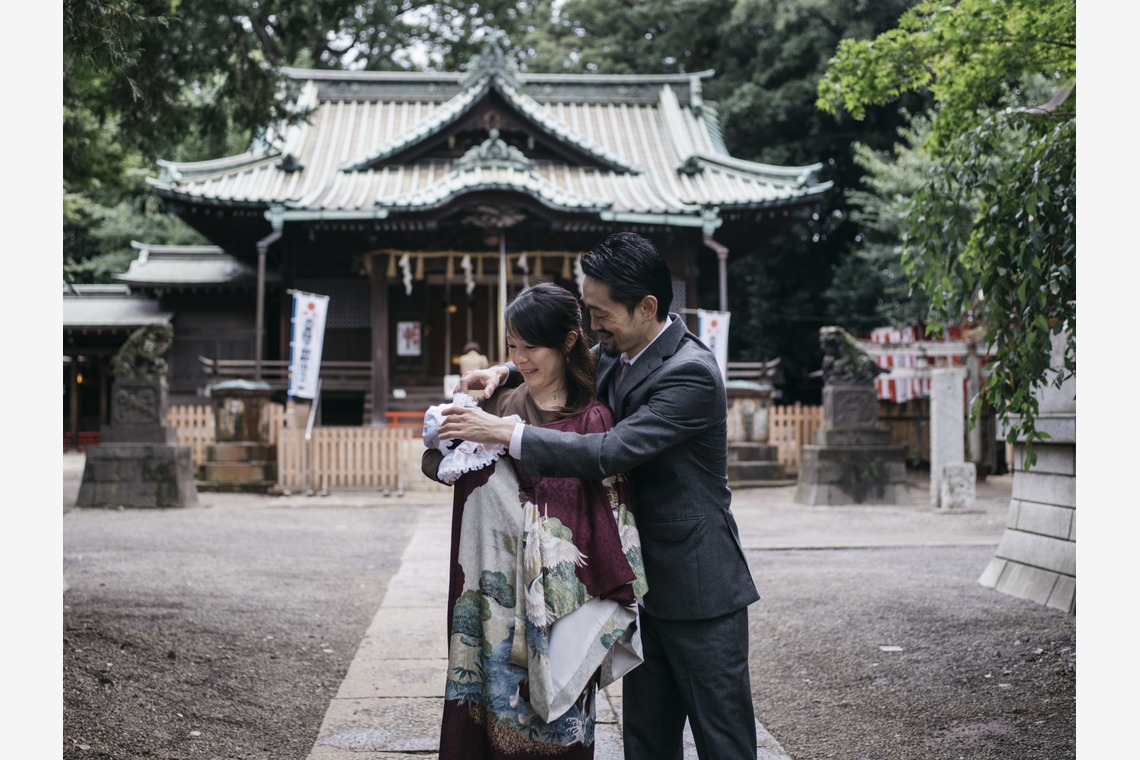 植村由理が出張撮影した家族写真(キッズ,ベビーフォト)などが写った「お宮参り at 代々木八幡宮」の家族写真