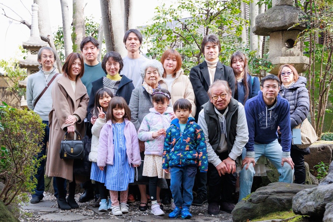 真方　祥が撮影した写真のアルバム「御長寿記念写真」