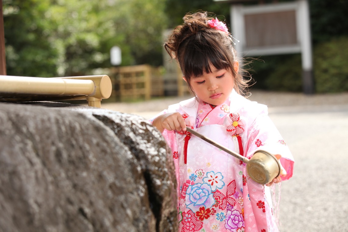 Kan Suzuki  photographyが撮影したエンゲージメントフォトのアルバム「七五三　白金氷川神社」