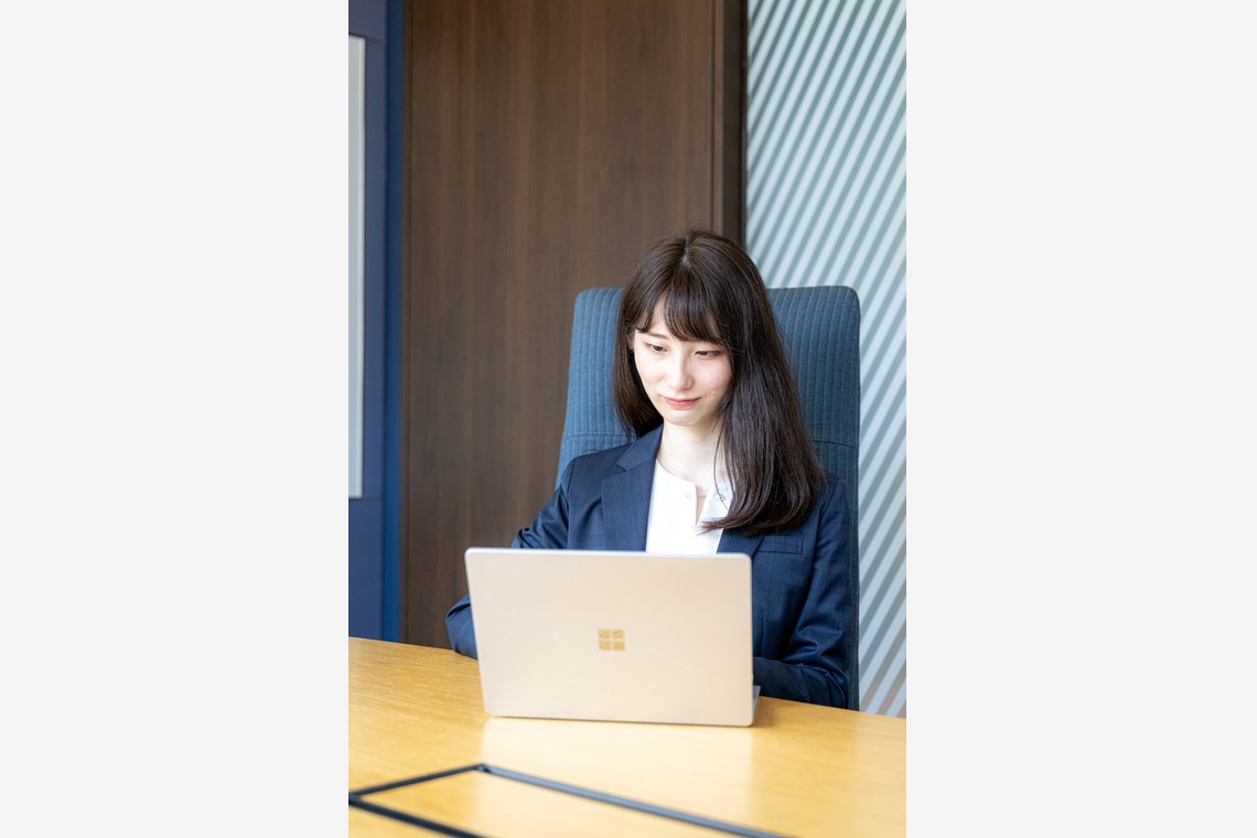 吉田佳央が撮影した「IT企業様 HP用撮影」の写真