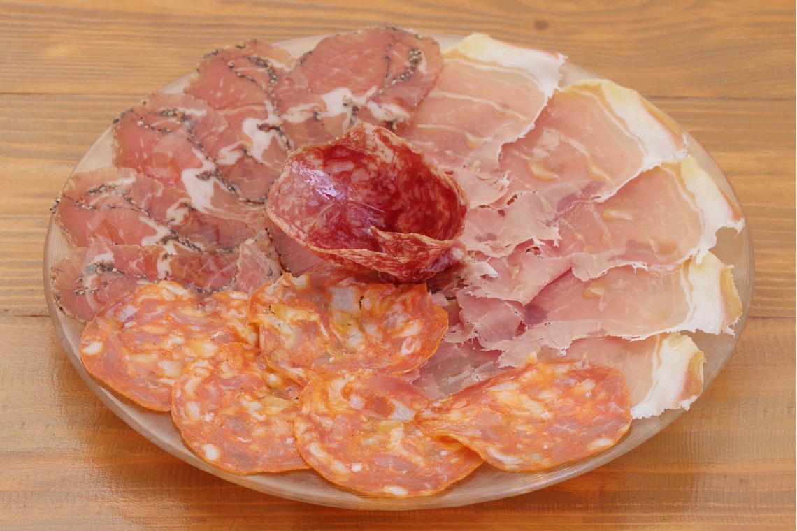 森安　照が撮影した「ステーキ・シーフード・サラダ」の写真