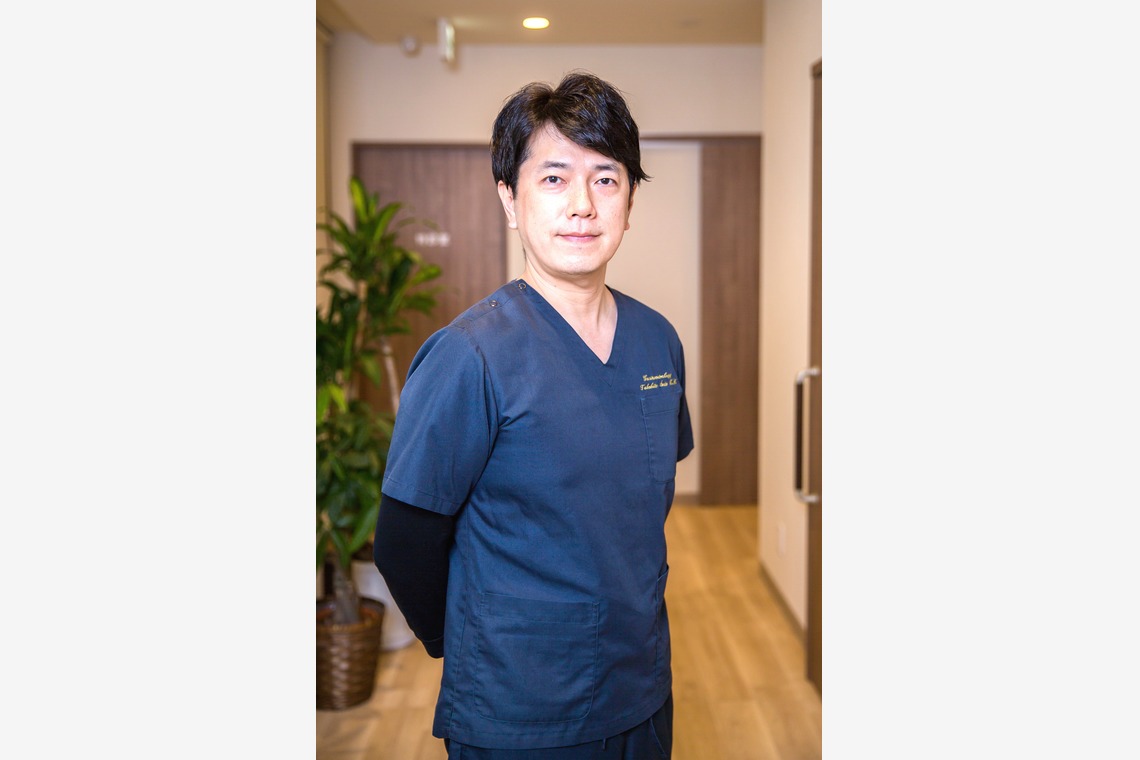 滋賀淳が撮影した写真のアルバム「プロフィール、インタビュー」