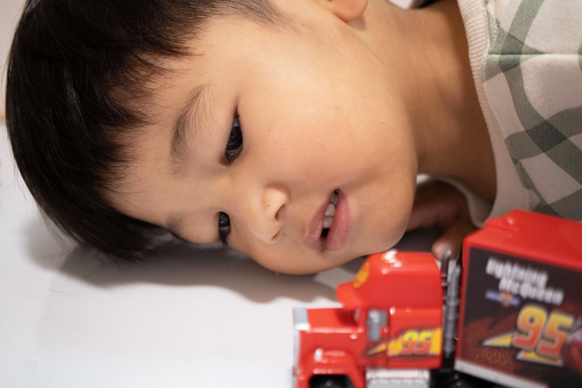 岩坪眞一郎が撮影した「一歳の誕生日記念」の写真