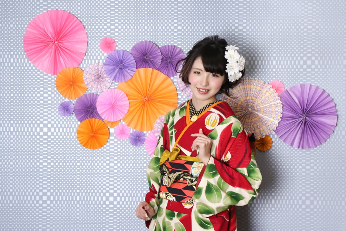 スマイルハンターが出張撮影した家族写真(キッズ,ベビーフォト)などが写った「成人式フォト」の家族写真