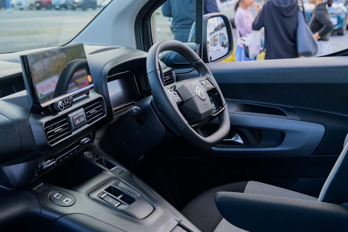 出張撮影TLaboが撮影した写真のアルバム「自動車イベントの撮影」