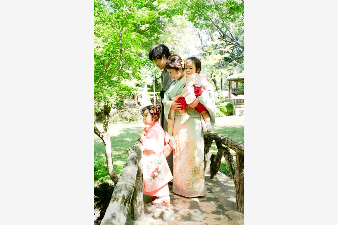 富岡 そよぎが撮影した「庭園での七五三撮影」の写真