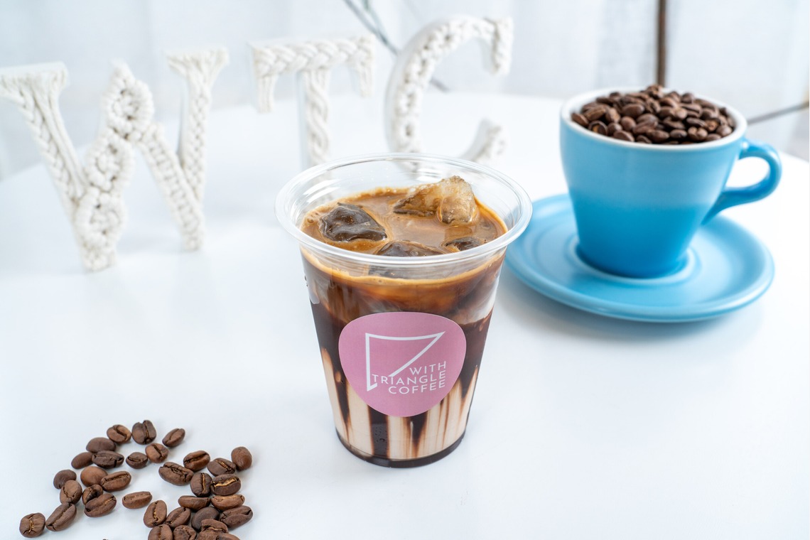 荻原　祐之が撮影した「カフェ　テイクアウトメニュー撮影」の写真