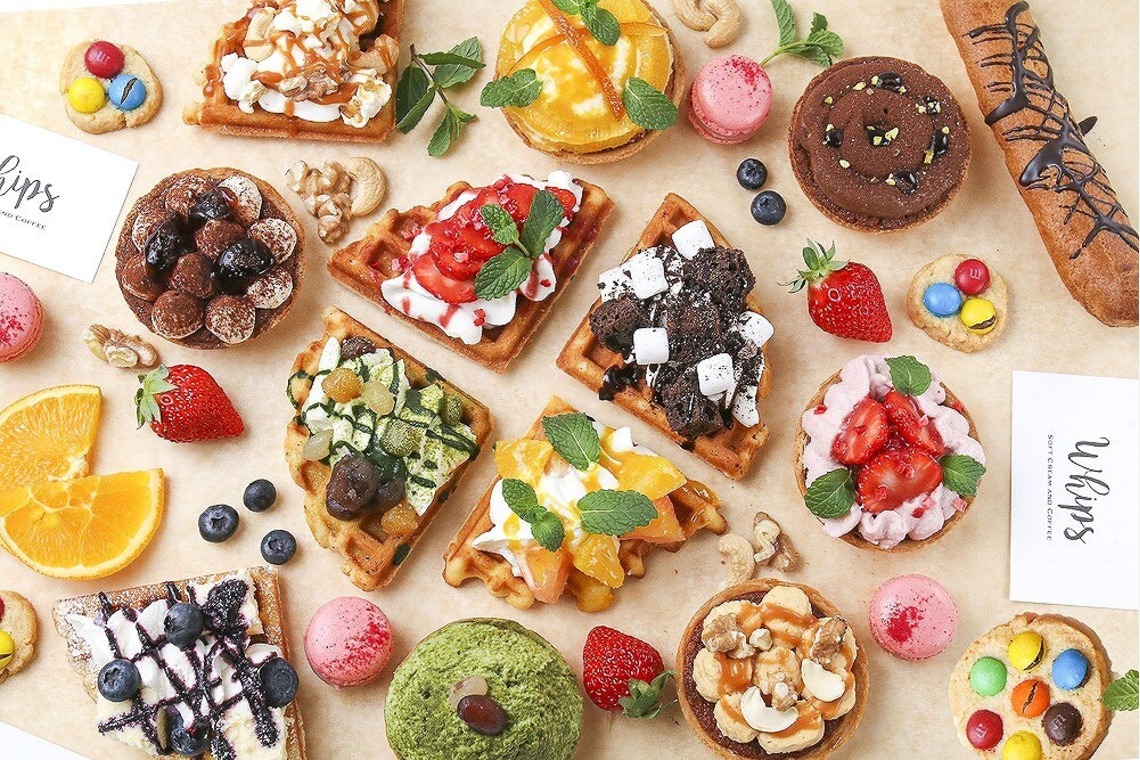 世登理恵が撮影した写真のアルバム「カフェ」