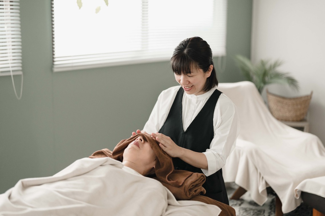 山﨑さと子が撮影した「サロンプロフィール撮影、施術撮影、店舗撮影」の写真