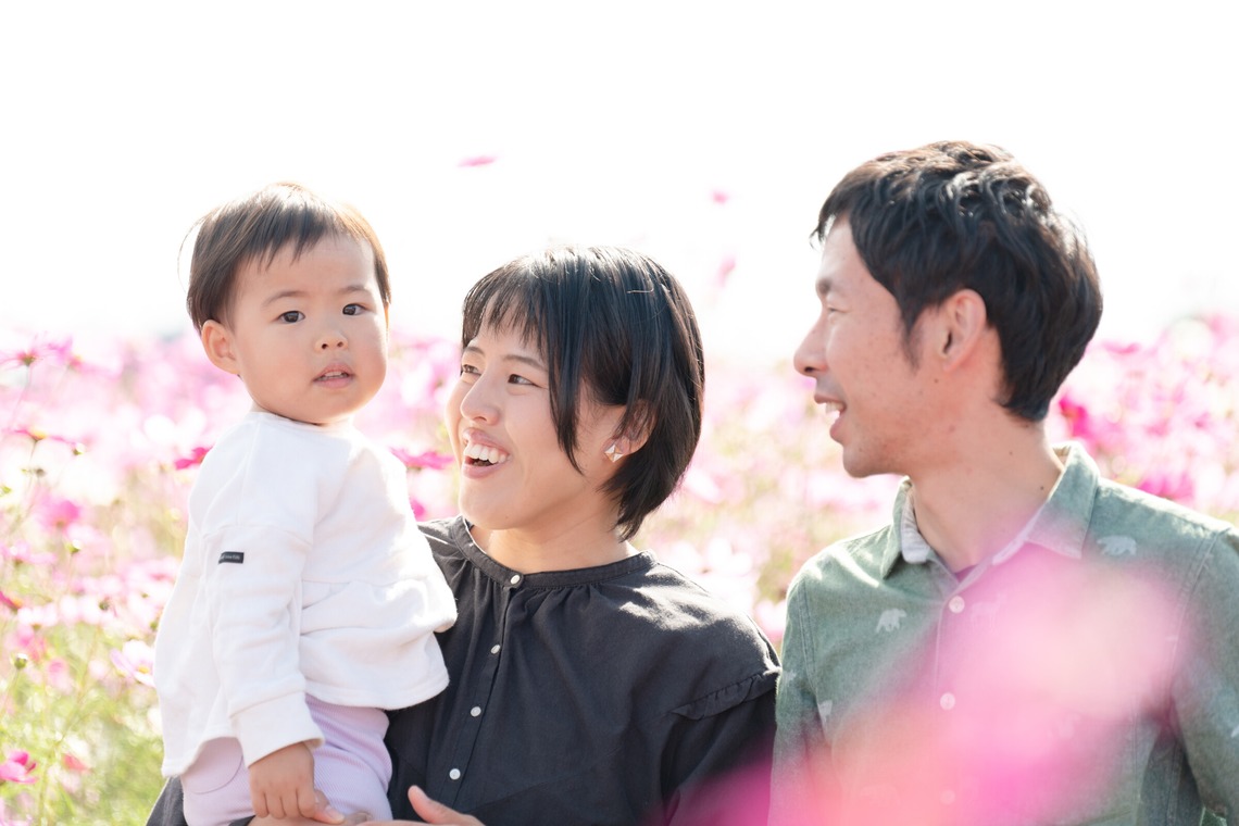 福永写真事務所が撮影した写真のアルバム「家族写真（コスモス畑）」
