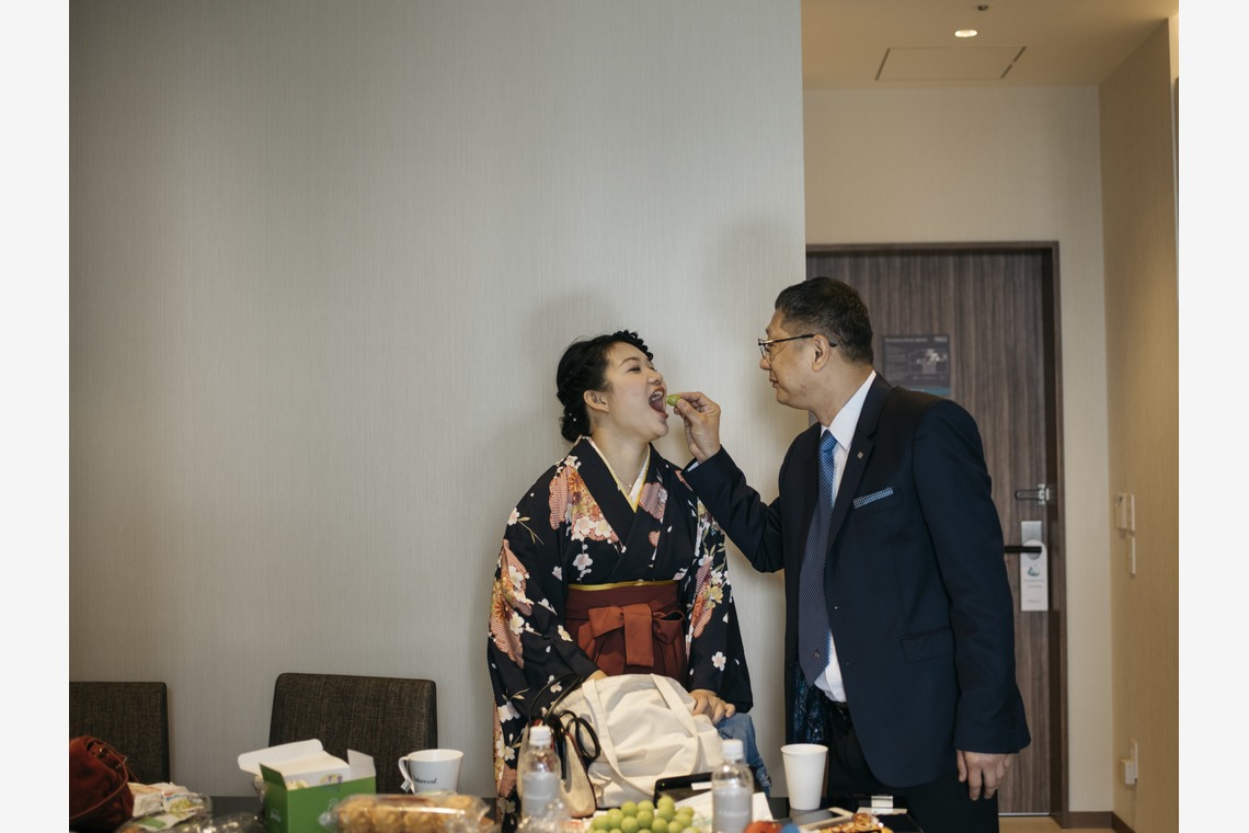 植村由理が撮影したニューボーンフォトのアルバム「卒業式 at 早稲田大学、オークウッドプレミア東京」