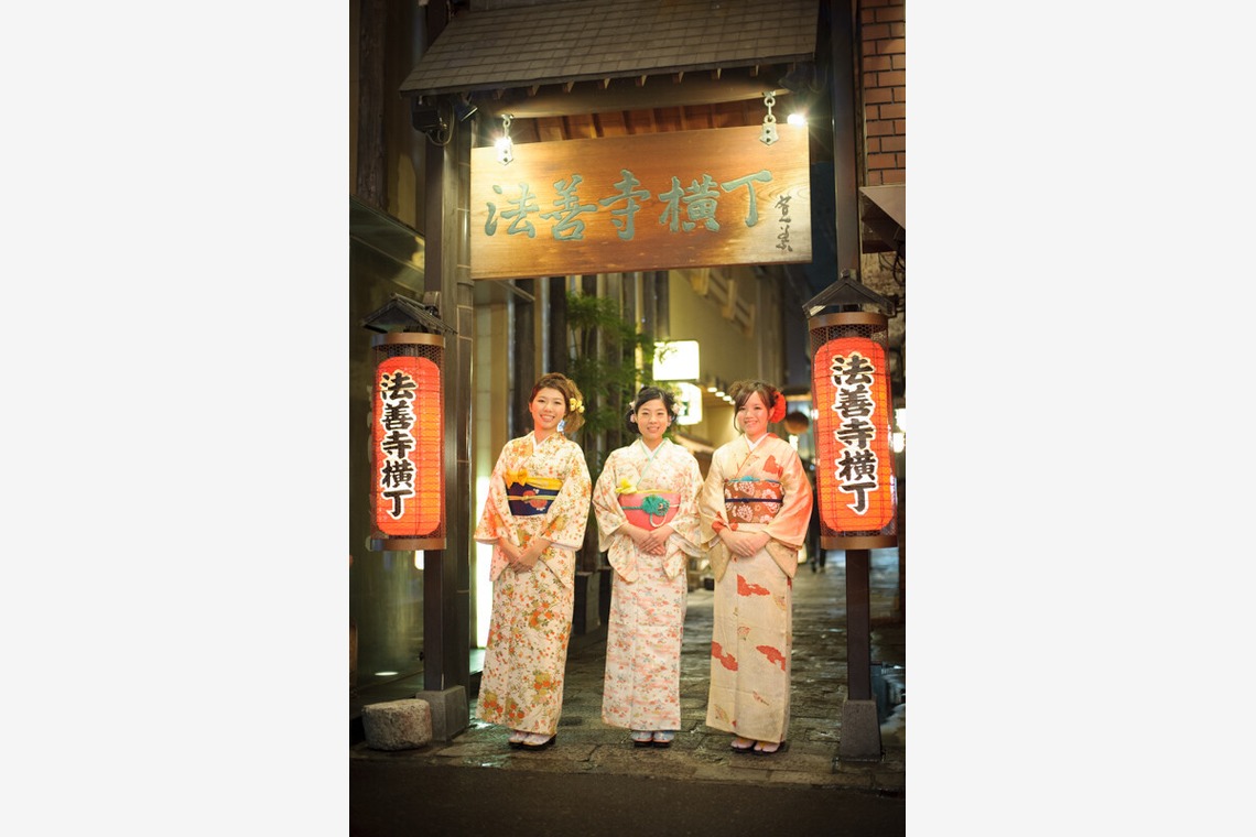 studio TOMWORKSが撮影した写真のアルバム「旅先でのポートレート撮影」