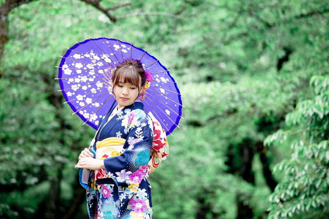 松井シンジが出張撮影した家族写真(キッズ,ベビーフォト)などが写った「成人式前撮り」の家族写真