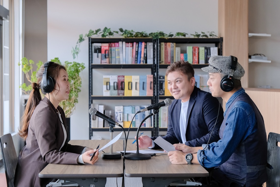 ARAI MAGICが撮影した「オフィス　スタッフ紹介コンテンツ」の写真